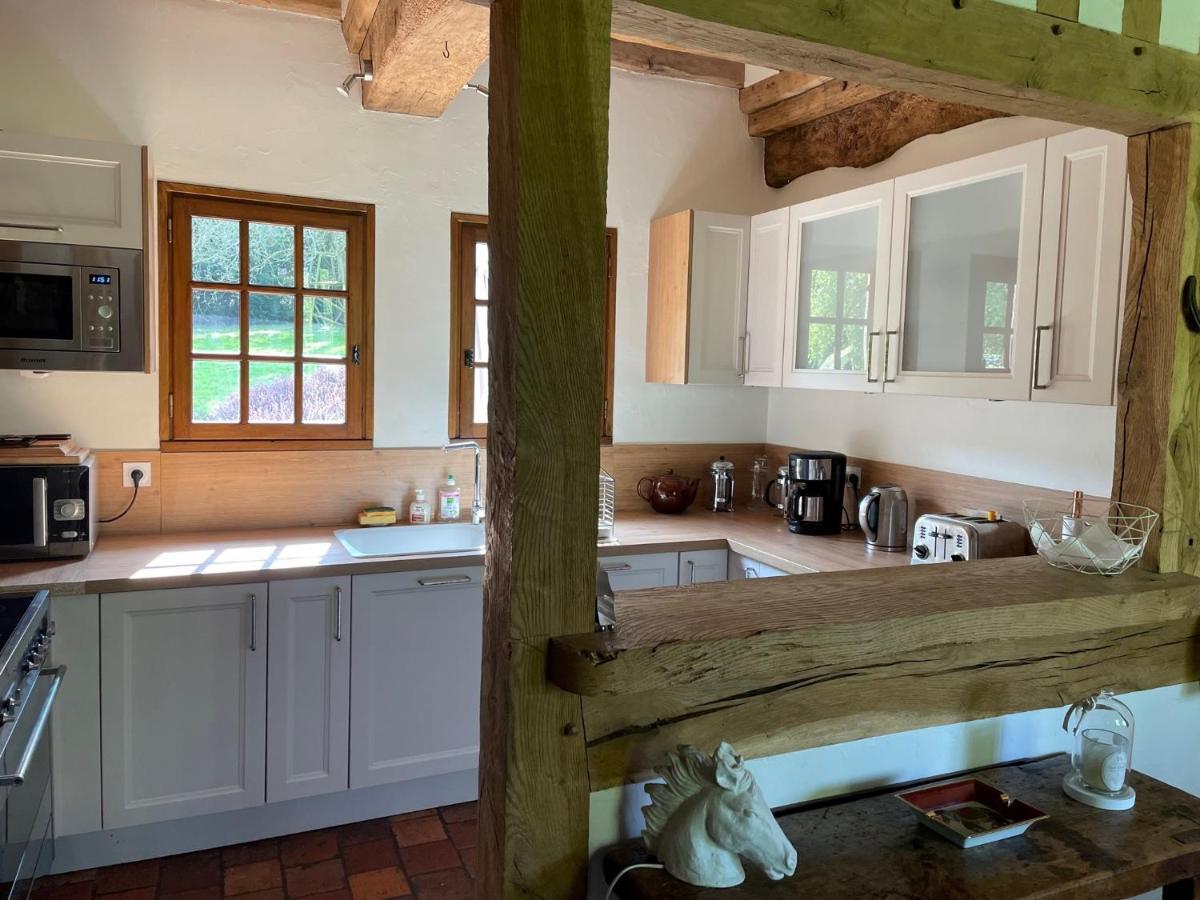 Maison Normande De Caractere A Colombages Saint-Hymer Eksteriør billede