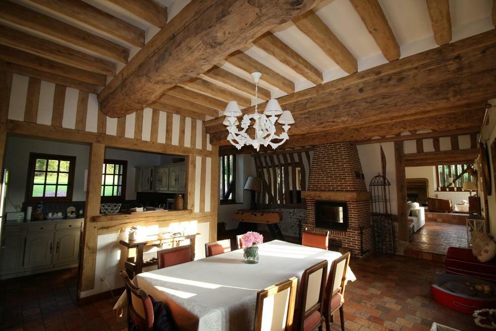 Maison Normande De Caractere A Colombages Saint-Hymer Eksteriør billede